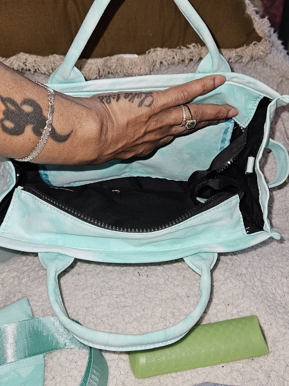 Marc Jacobs Mint Tie-Dye Tote Bag with Matching Hat - Picture 4 of 4